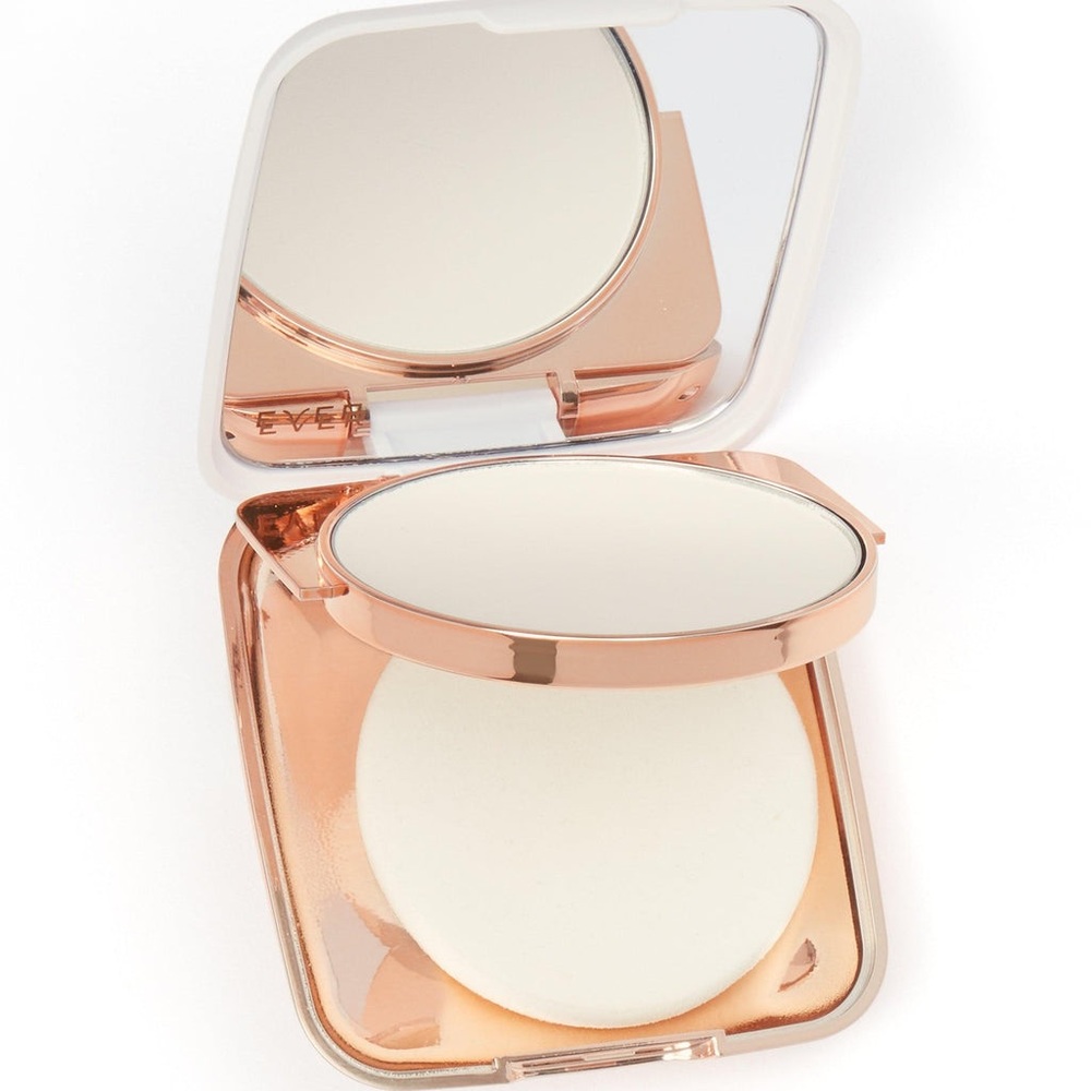 Ever Blur Perfecting Face Powder